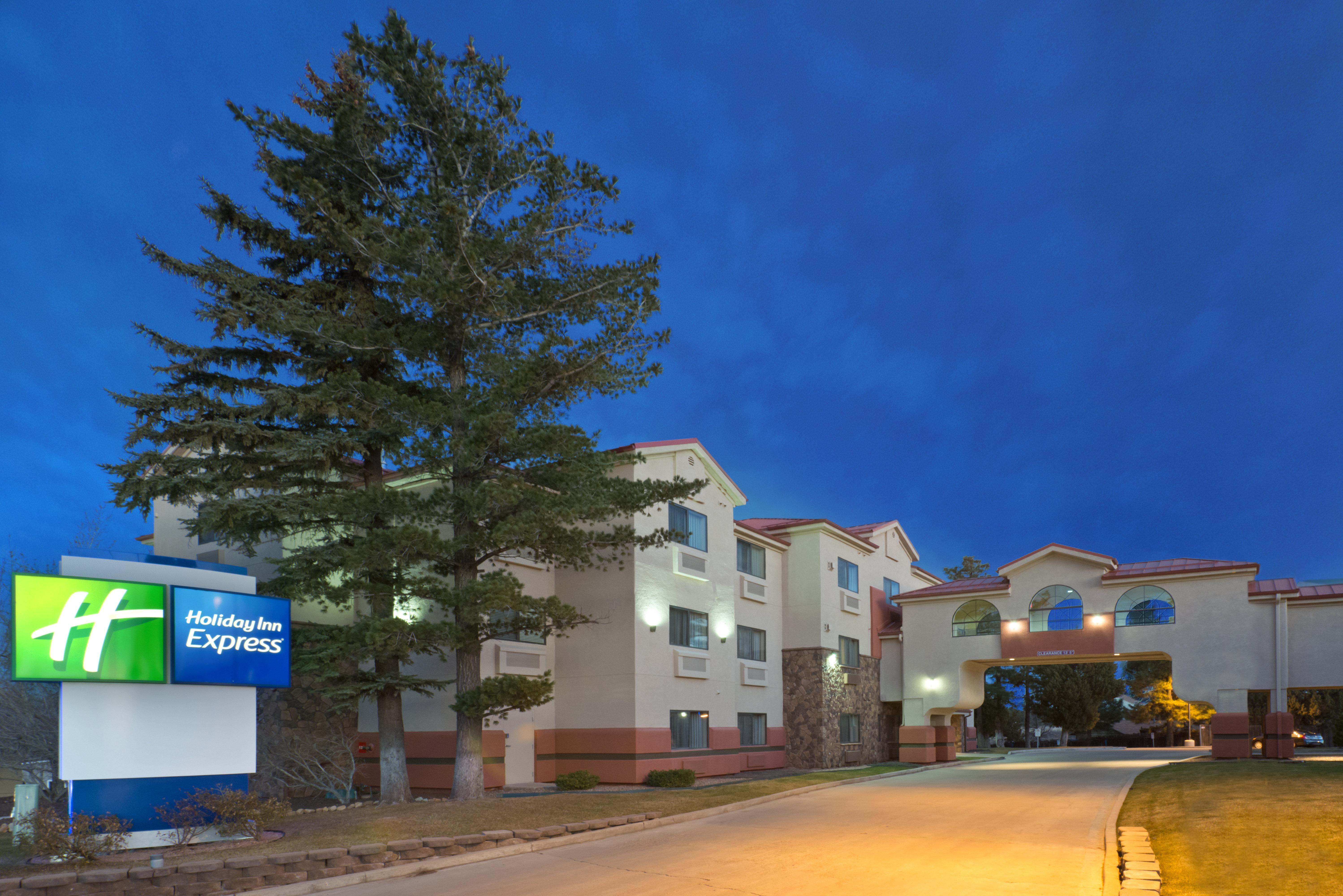 Holiday Inn Express Show Low By Ihg Zewnętrze zdjęcie