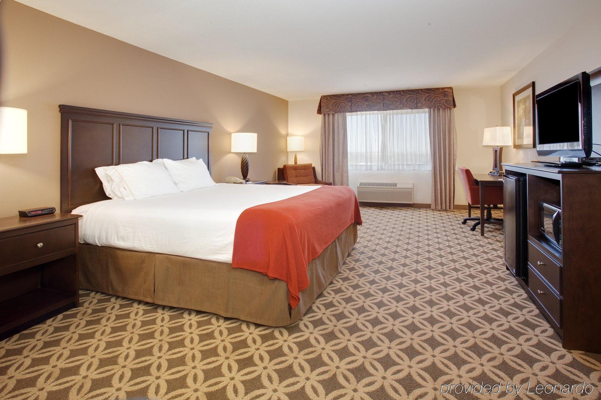 Holiday Inn Express Show Low By Ihg Zewnętrze zdjęcie